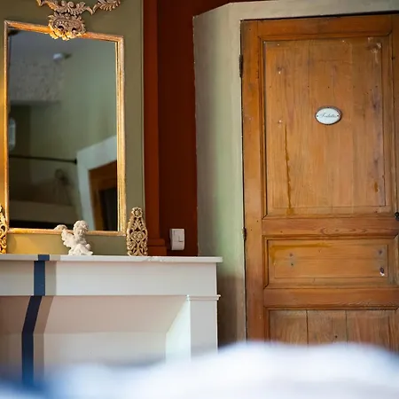Prieuré Saint-louis Bed and breakfast 3*