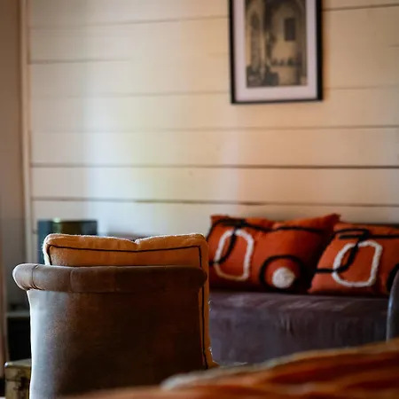 Bed & Breakfast Prieure Saint-louis Floure